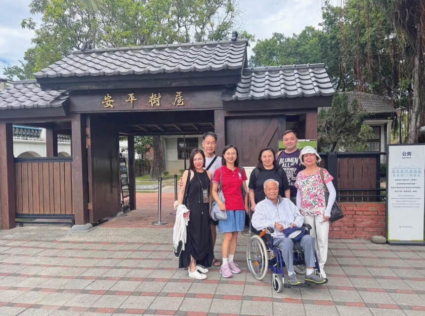 山海樂旅遊包車旅客合影照片1