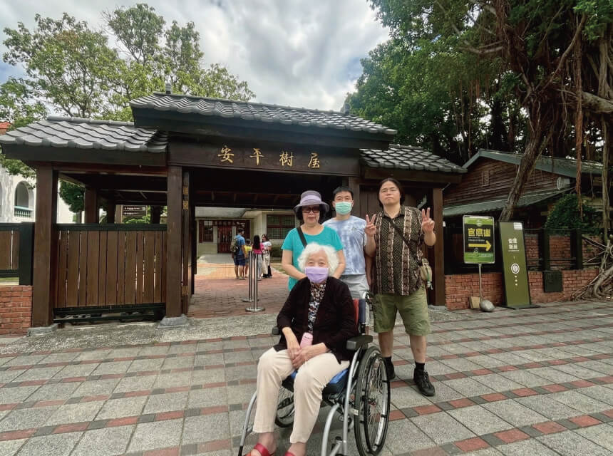 Tainan private charter travel attraction photo