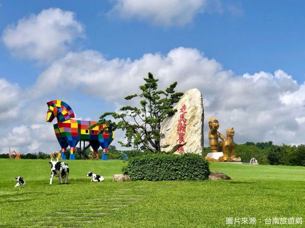Shanhai Joy Travel Charter - Attractions Image